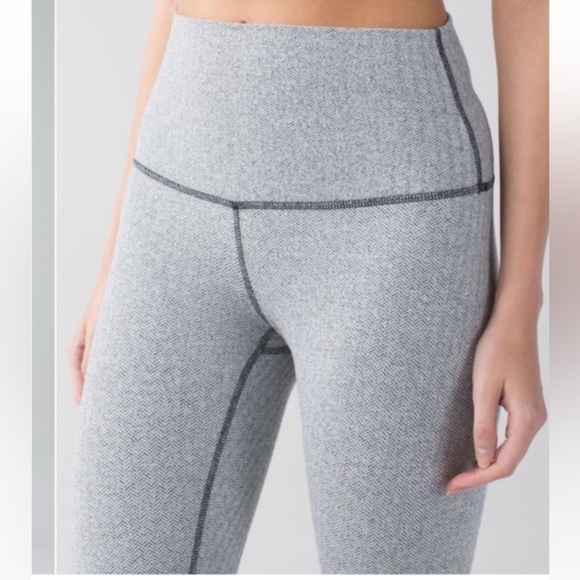 Lululemon Herringbone Leggings - Picture 2 of 16